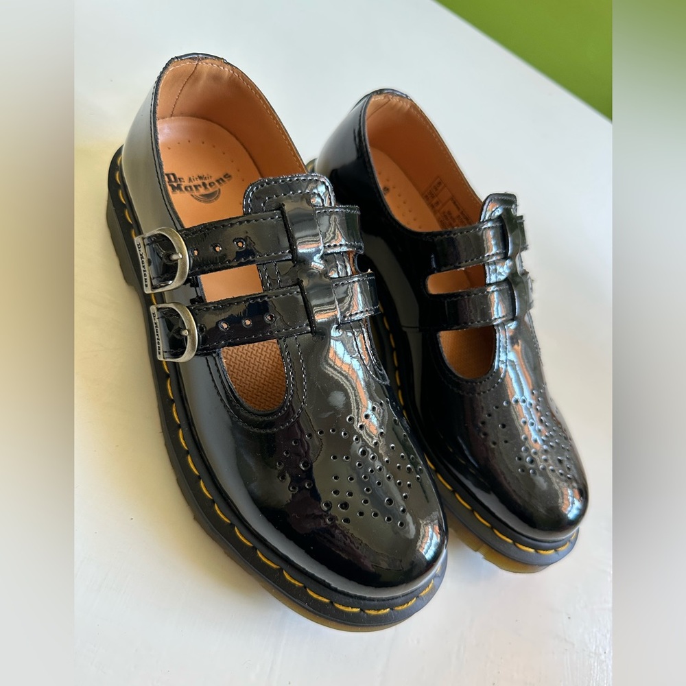 Dr. Martens Mary Jane Black Patent Leather Sz 8 NWOT